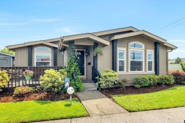 Stunning Craftsman Colonial in Kessler Park